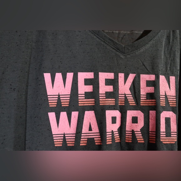 Things She Loves gray speckled Weekend Warrior tshirt, size small - Picture 3 of 9